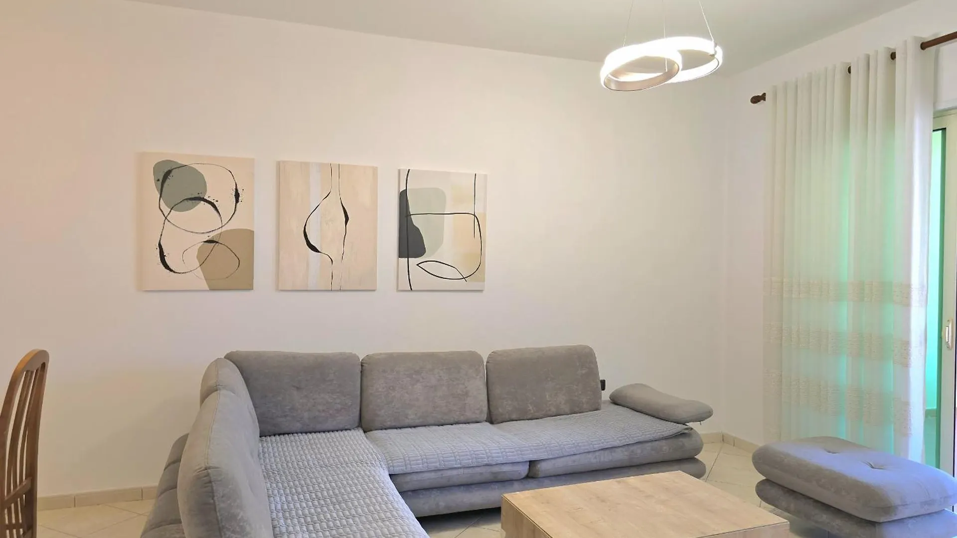 Sunny Stay Apartment Durres 080 0*,  알바니아